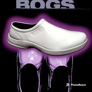 BOGS Ramsey Patent Leather Clog | (White) Women's Size 6 | SN 71794-100
